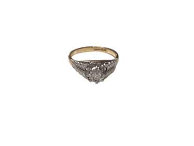 Lot 140 - 18ct gold diamond single stone ring in platinum illusion setting