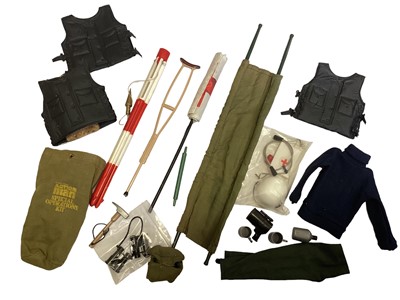 Lot 1816 - Palitoy Action Man Uniforms, Equipment & Weapons (qty)