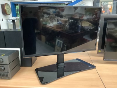 Lot 361 - 32" Sony Bravia TV on adjustable stand