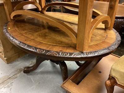 Lot 1358 - Victorian inlaid walnut oval loo table on carved turned support and four hipped splayed legs, 132cm x 98cm