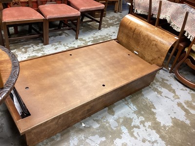 Lot 1362 - Day bed/sofa bed