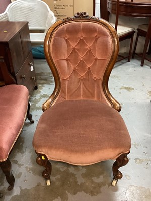 Lot 1384 - Victorian spoon back chair with buttoned pink upholstery together with another button back chair with floral upholstery (2)