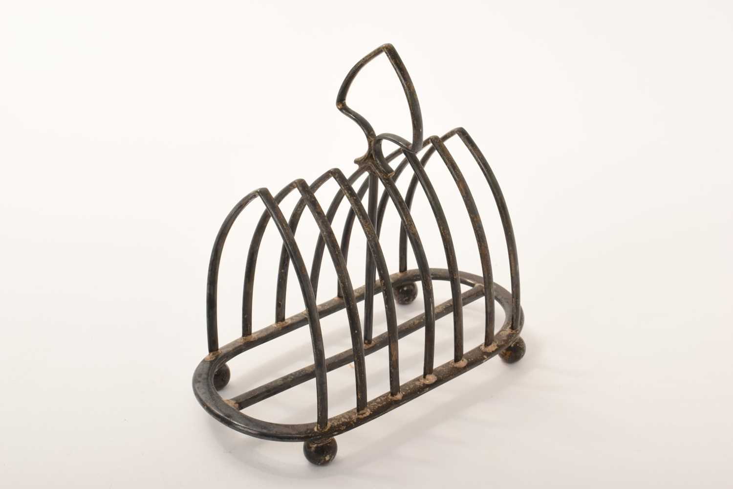Lot 425 - 1930s silver six division toast rack