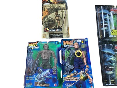 Lot 1822 - McFarlane Toys Spawn Tiffany II, Toy Biz Marvel X Men & Hasbro Planet of the Apes action figures, on card with blister packs (11)