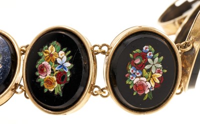 Lot 517 - 19th century micro mosaic bracelet