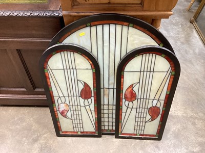 Lot 1450 - Tiffany style stained glass fire screen