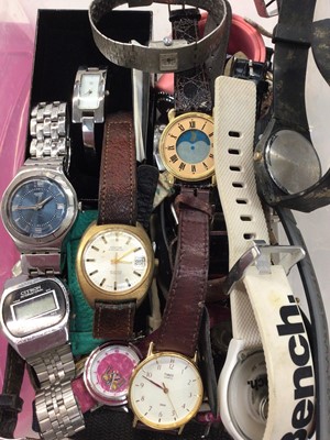 Lot 1102 - Group of vintage and contemporary wristwatches including Timex, Montine, Swatch etc