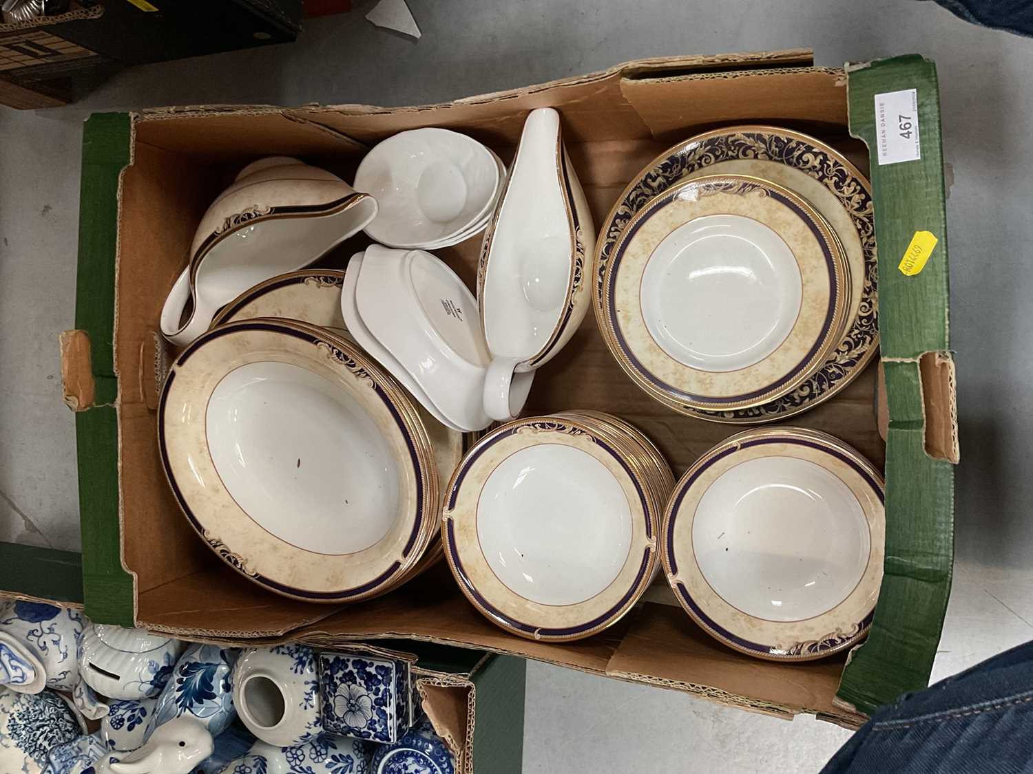 Lot 467 - Contemporary Wedgwood Cornucopia pattern dinnerware.