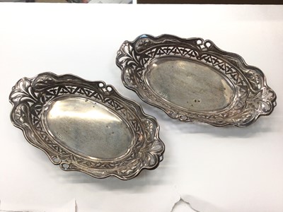 Lot 1122 - Pair of silver oval bonbon dishes with pierced decoration