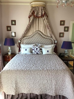 Lot 1208 - Double bed headboard and en-suite bed canopy, matching curtains, bedspread and valance