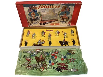 Lot 1922 - Crescent Toys diecast Soldiers "Knights", boxed & loose, plus Cowboys, boxed, Cherilea Knights & Betal Cowboys & Indians, Covered Wagons with boxes (1 box)