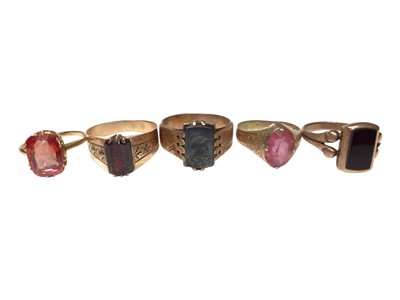 Lot 208 - Five Continental gold and gem-set rings