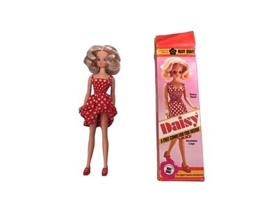 Lot 1951 - Mary Quant Darling Daisy 65010X doll, with free comb, leaflet and original box.