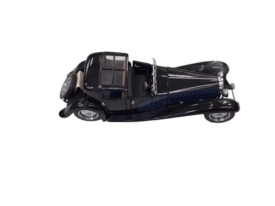 Lot 1940 - Franklin Mint models 1:24 scale 1930 Bugatti Royal Coupe Napoleon, 1964 Aston Martin DB5, 1933 Ford De Luxe, 1938 Rolls Royce Phantom III, 1937 Cord 812, 1925 Rolls Royce Silver Ghost, 1929 Bentley...