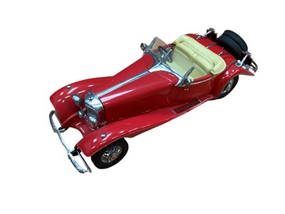 Lot 1941 - Franklin Mint models 1:24 scale 1936 Bugatti Atalante, 1954 Mercedes Benz 300 SL, 1932 Ford Convertible Sedan Bonnie & Clyde edition, 1934 Packard V12 Lebanon, 1936 Mercedes Benz 500K, 1936 Ford De...