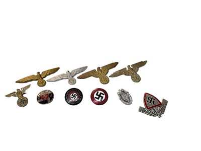 Lot 794 - Collection of Second World War Nazi German uniform badges and pins (10 items).