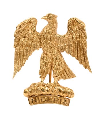 Lot 159 - The Independance of Nigeria 1960, fine 18ct gold brooch in the form of the Nigerian eagle crest