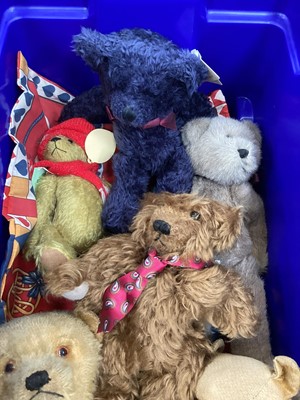 Lot 1974 - Large box of teddy bears