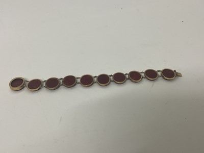 Lot 516 - 19th century Italian micromosaic bracelet