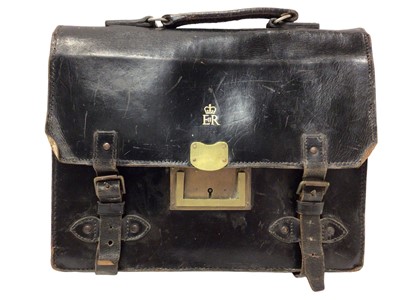 Lot 147 - 1950s H.M.Queen Elizabeth II Government service satchel case
