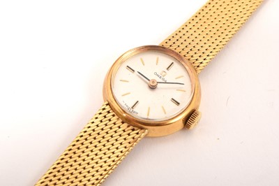 Lot 623 - Ladies Omega 18ct gold wristwatch
