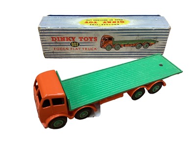 Lot 2042 - Dinky Foden Flat truck No. 902 boxed