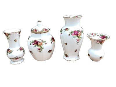 Lot 1231 - Group of Royal Albert Old Country Roses china