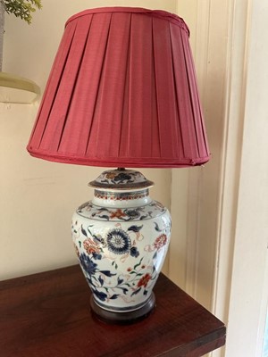 Lot 1557 - Chinese Imari style lamp