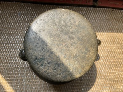 Lot 1562 - 17th century bronze mortar