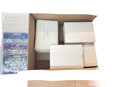 Lot 499 - G.B. - Royal Mint mixed proof sets to include 1970 x 8, 1977 x 2, 1980, 1981, 1982, blue packed sets 1983, 1984 x 2, red packed sets 1989, 1990, 1991 & 1992 (20 coin sets)