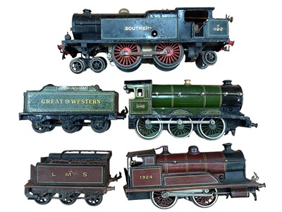 Lot 1765 - Railway O gauge selection of tinplate clockwork locomotives including 4-4-2 Southern 492, 0-6-0 Great Western locomotive and tender, EMS and LNER models