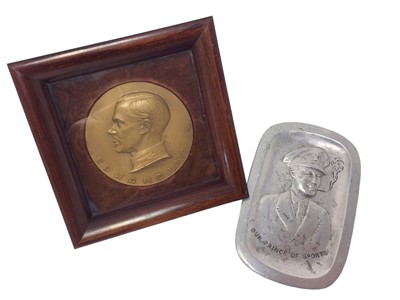 Lot 89 - H.M. King Edward VIII commemorative bronze medallion in glazed frame and cast aluminium ashtray (2)