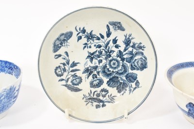 Lot 26 - Blue and white pieces