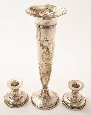 Lot 366 - Pair contemporary American sterling silver dwarf candlesticks, with bell shaped candle holders