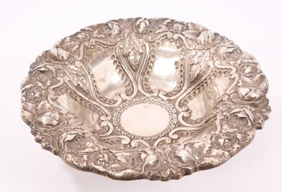 Lot 1661 - 19th century Continental silver repoussé decorated bowl