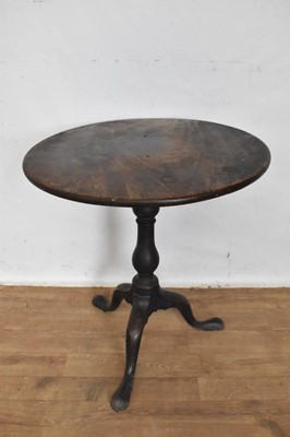 Lot 1123 - Early George III mahogany occasional table