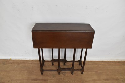 Lot 1267 - George III style mahogany spider gateleg, with drop leaf top on slender supports, 68cm wide