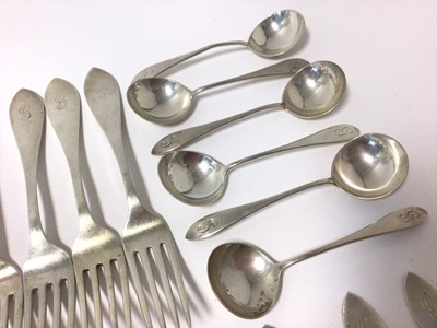 Lot 440 - American Sterling silver canteen of cutlery and flatware, approximately 106oz.