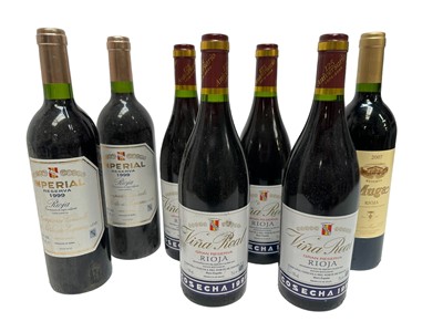 Lot 40 - Seven bottles, including: Imperial Reserva Rioja 1999 (2), Vina Real Gran Reserva Rioja Cosecha 1996 (4) and Muga Reserva Rioja 2007