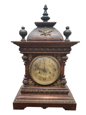 Lot 249 - Early 20th century oak mantel clock