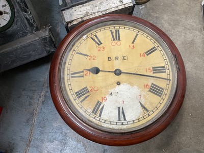 Lot 203 - Group of clocks to include anniversary clock, two black slate clocks, regulator clock and railway clock.