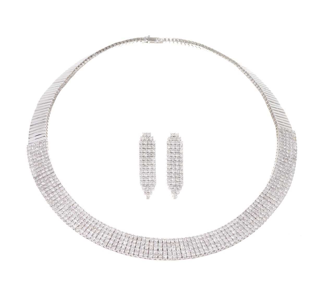 Lot 492 - Contemporary 18ct white gold diamond necklace and earrings