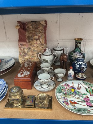 Lot 70 - Group of Oriental items