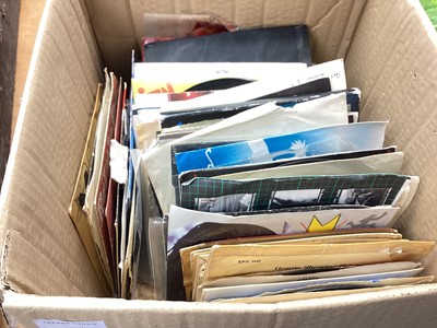 Lot 2203 - Box of single records