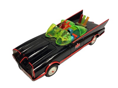 Lot 1876 - ASC Aoshin Japan Tinplate battery operated Batmobile in original box