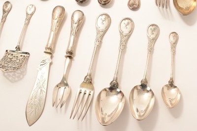 Lot 221 - Extensive French silver cutlery service