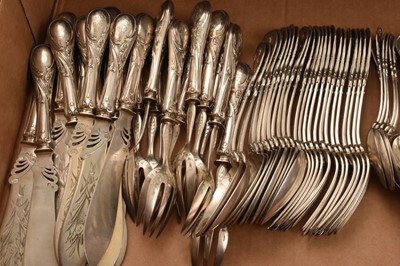 Lot 221 - Extensive French silver cutlery service