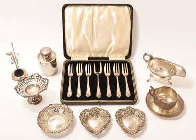 Lot 222 - Selection of late19th/early 20th century silver