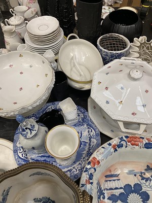 Lot 133 - Various ceramics by KPM Berlin and other factories