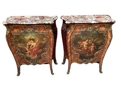 Lot 1253 - Fine pair of late 19th / early 20th century kingwood, gilt metal mounted bombe form commodes